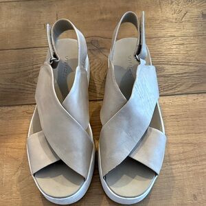 Vince Women's Beige Leather Sandals